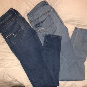American Eagle Jeans (2 pair)